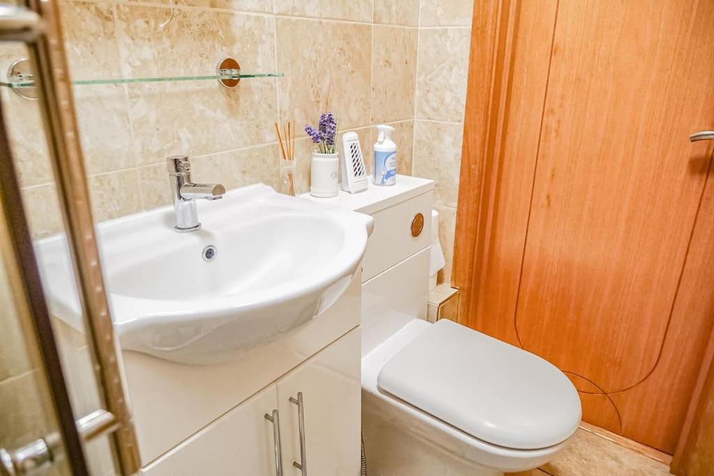 Charming City Centre Apartment Cardiff Exterior foto